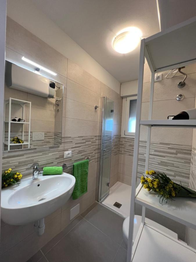 Twin Pine Trees Flats, Near Beach Bibione Exterior foto